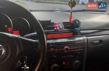 Хэтчбек Mazda 3 2003 в 
