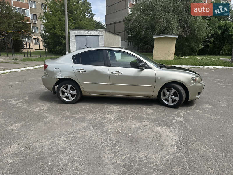 Седан Mazda 3 2005 в Киеве