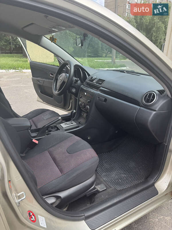 Седан Mazda 3 2005 в Киеве