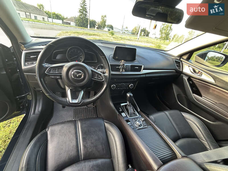 Хэтчбек Mazda 3 2017 в Переяславе