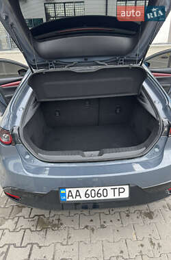 Хэтчбек Mazda 3 2021 в 