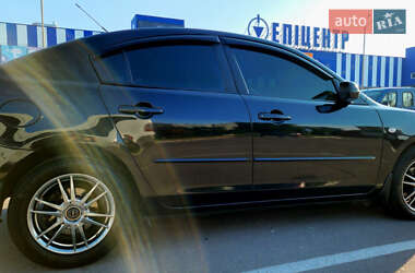 Седан Mazda 3 2005 в 