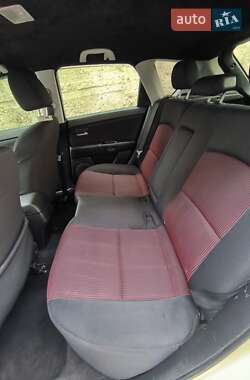 Хэтчбек Mazda 3 2006 в 