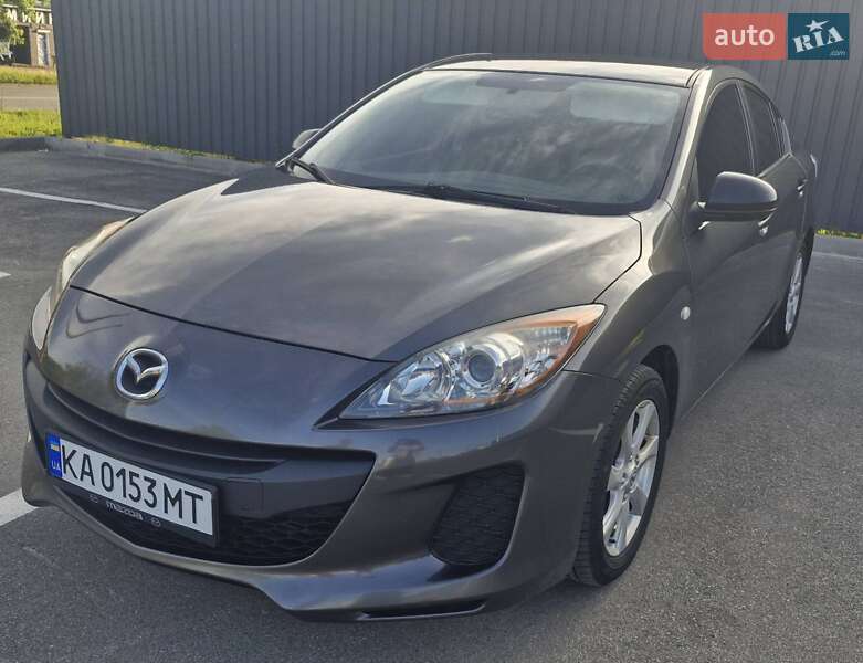 Седан Mazda 3 2012 в 