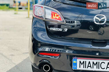 Хэтчбек Mazda 3 2011 в 