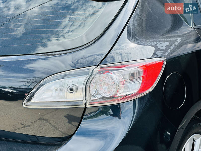 Хэтчбек Mazda 3 2011 в Харькове