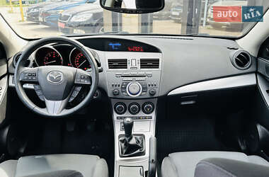 Хэтчбек Mazda 3 2011 в 