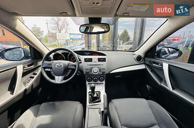 Хэтчбек Mazda 3 2011 в 