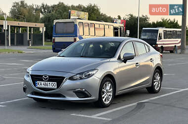 Седан Mazda 3 2015 в 