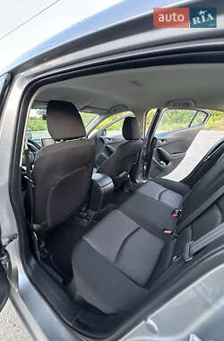 Седан Mazda 3 2015 в 