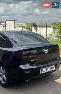 Седан Mazda 3 2004 в 