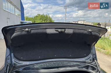Седан Mazda 3 2004 в 