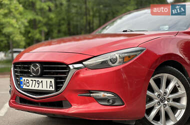 Хэтчбек Mazda 3 2017 в 
