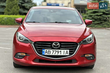 Хэтчбек Mazda 3 2017 в 