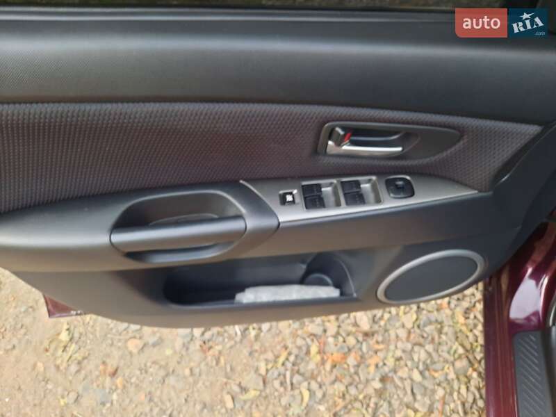 Хэтчбек Mazda 3 2008 в Мукачево