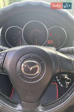 Хэтчбек Mazda 3 2005 в 