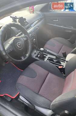 Хэтчбек Mazda 3 2005 в 