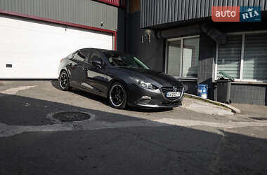 Седан Mazda 3 2013 в Киеве