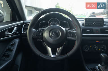 Седан Mazda 3 2013 в 
