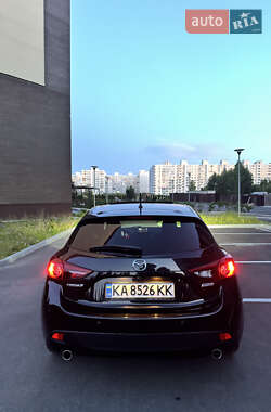 Хетчбек Mazda 3 2016 в 