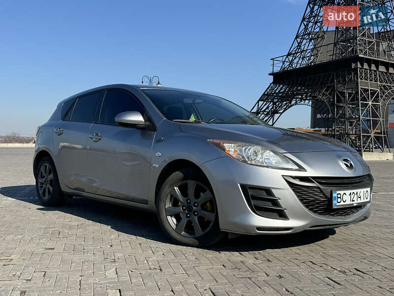 Хэтчбек Mazda 3 2010 в Харькове