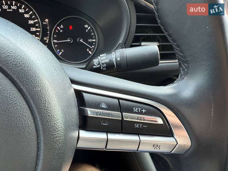 Седан Mazda 3 2019 в Львове