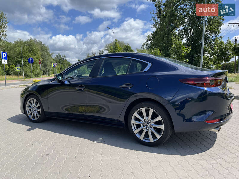 Седан Mazda 3 2021 в Львове