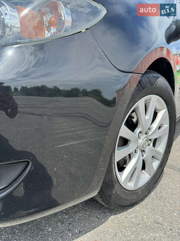 Седан Mazda 3 2006 в Харкові