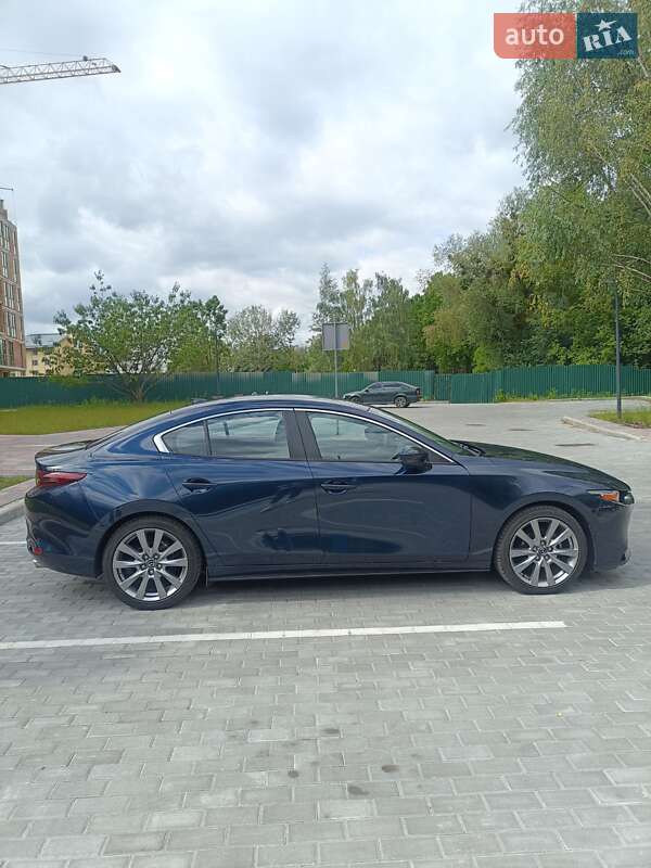 Седан Mazda 3 2020 в Львові