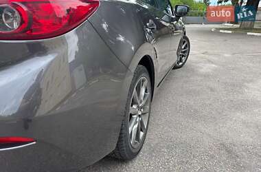 Седан Mazda 3 2018 в 