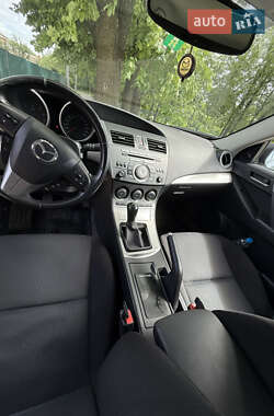 Хетчбек Mazda 3 2010 в 