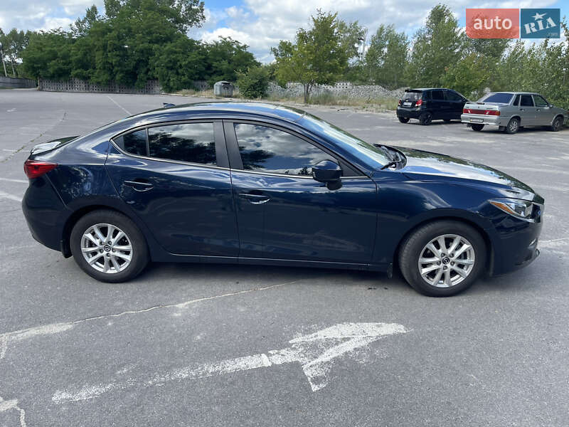 Mazda 3 2015