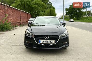 Седан Mazda 3 2018 в 