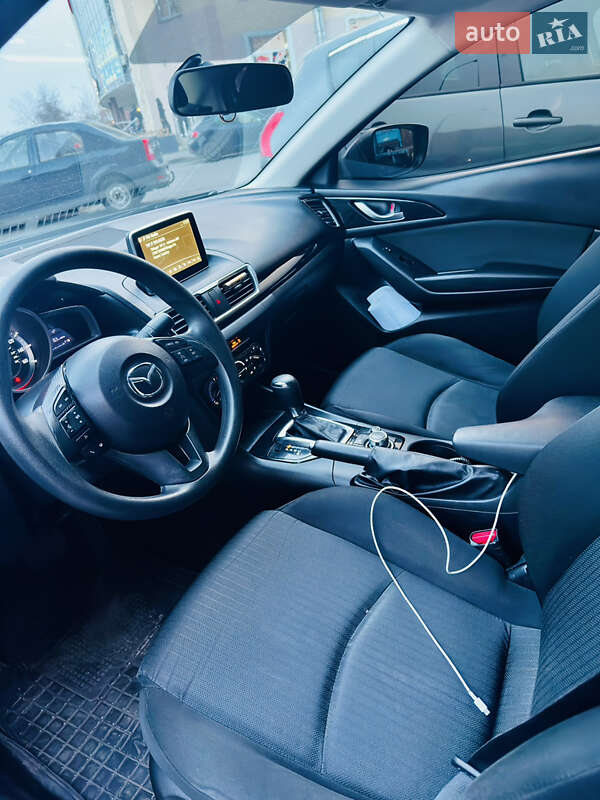 Седан Mazda 3 2016 в Киеве фото 3 Седан Mazda 3 2016 в Киеве