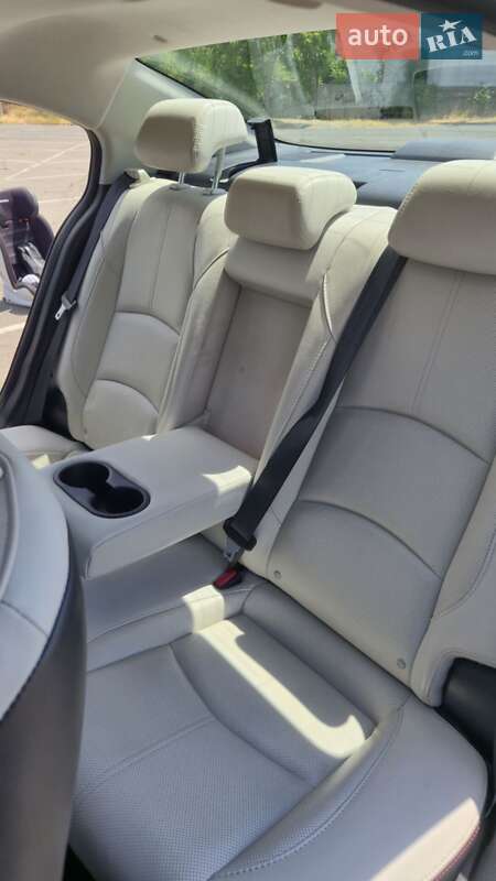 Седан Mazda 3 2018 в Одессе