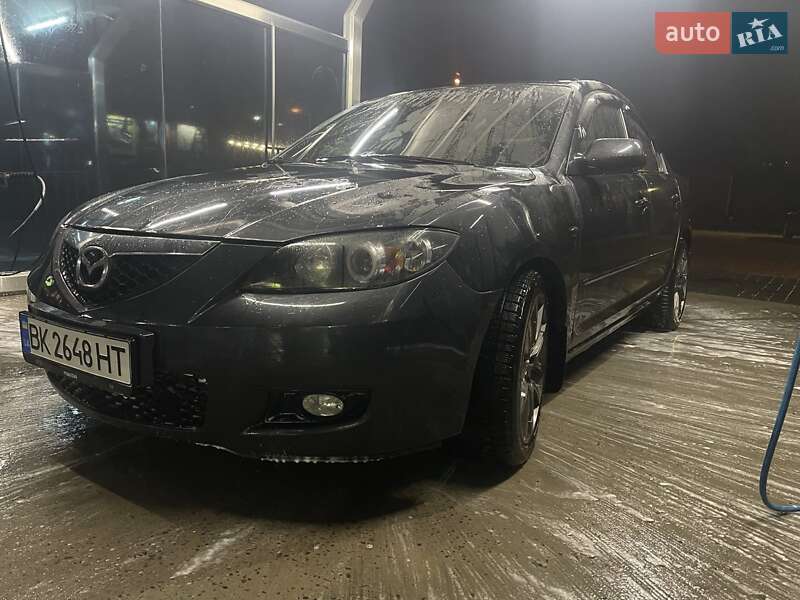 Седан Mazda 3 2006 в 