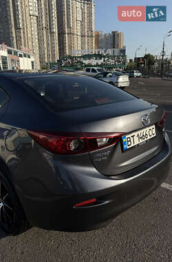 Седан Mazda 3 2014 в 