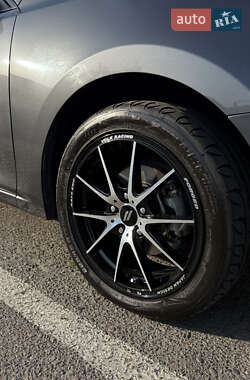 Седан Mazda 3 2014 в 