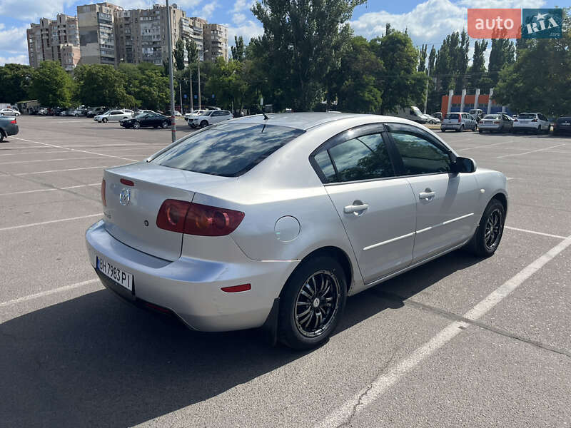 Седан Mazda 3 2004 в Одесі