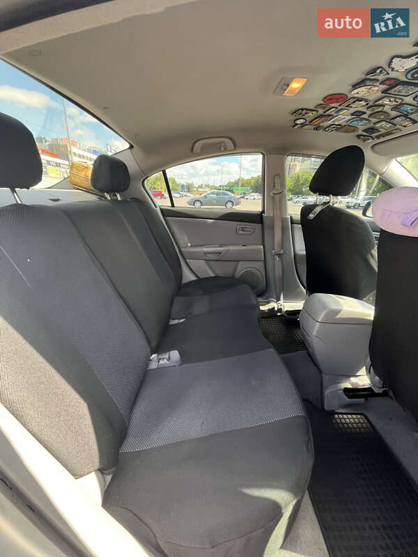 Седан Mazda 3 2004 в Одесі