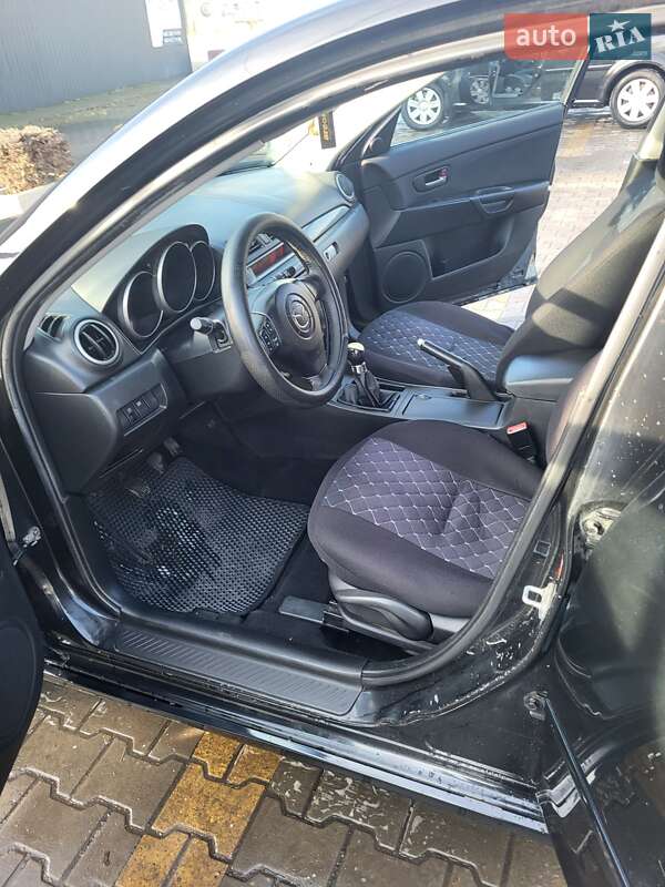 Хэтчбек Mazda 3 2005 в Одессе