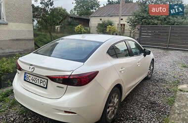 Седан Mazda 3 2015 в 