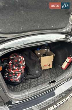 Седан Mazda 3 2006 в 