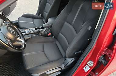 Седан Mazda 3 2016 в 