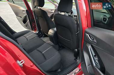 Седан Mazda 3 2016 в 