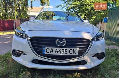 Седан Mazda 3 2018 в Черкассах