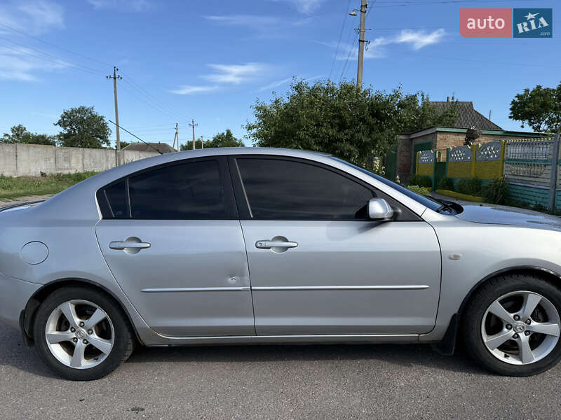 Седан Mazda 3 2005 в Миргороде