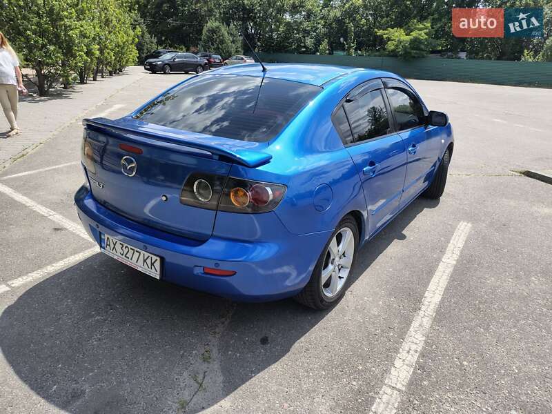 Седан Mazda 3 2005 в Харкові