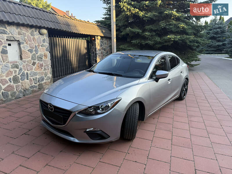 Mazda 3 2015