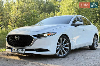 Седан Mazda 3 2019 в Чернигове